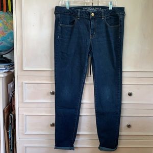 AEO WOMENS BLUE JEANS